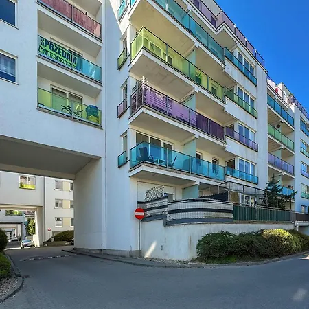 아파트 Functional & Modern With Parking And Balcony By Renters *
